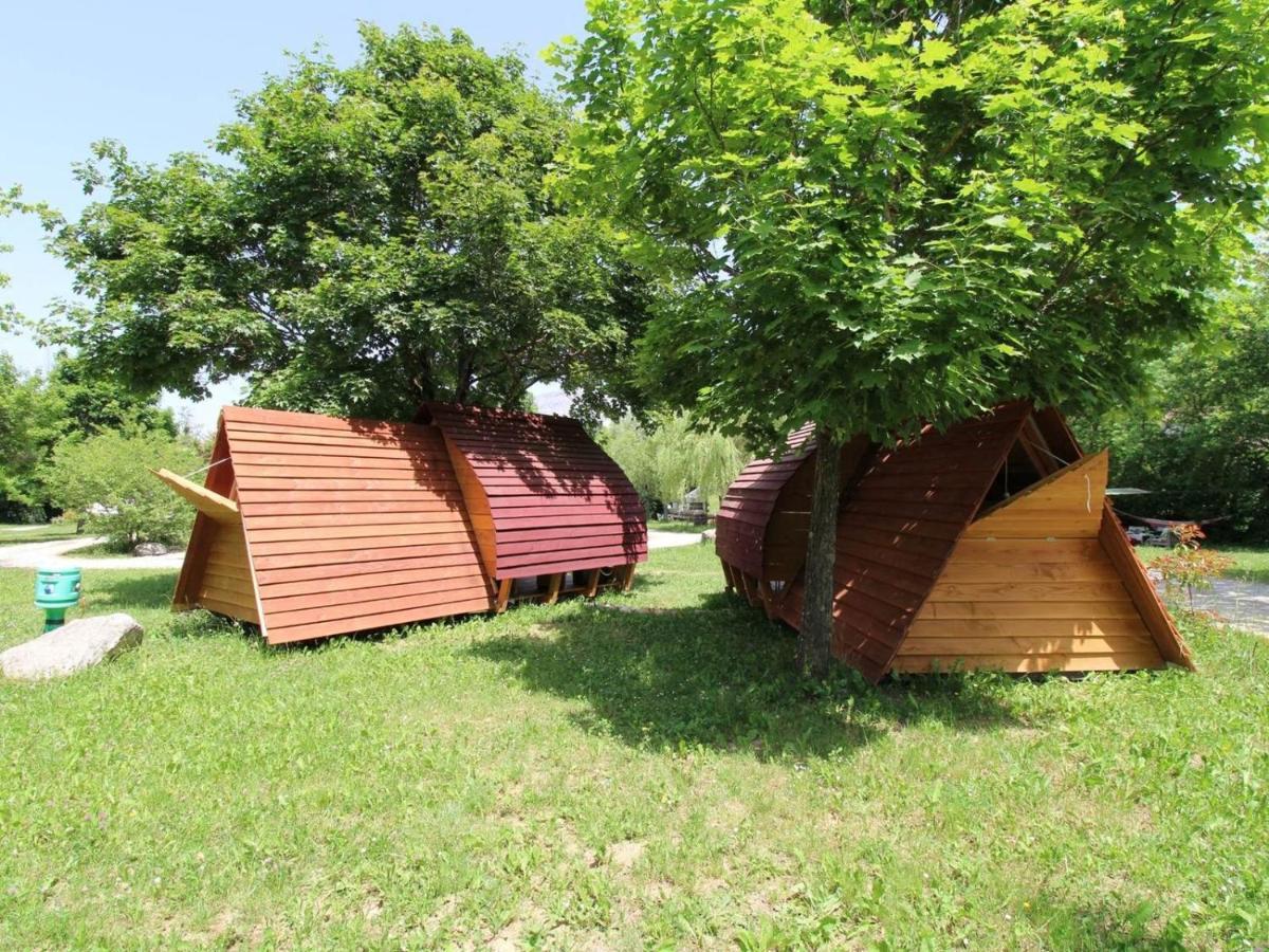 Habitat Createur - Hebergements Insolites Au Camping Municipal "Les Ecureuils" Recoubeau-Jansac Εξωτερικό φωτογραφία