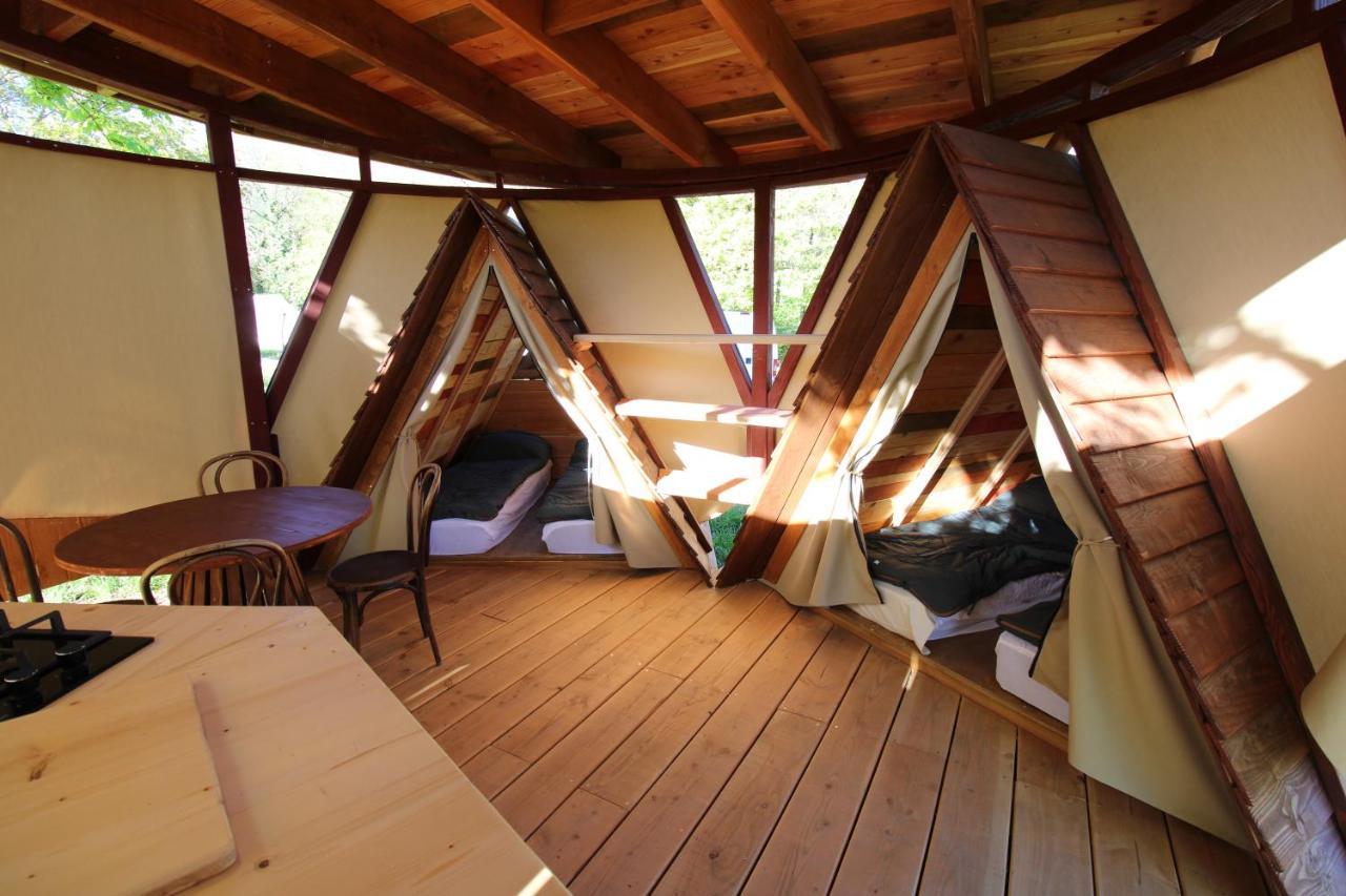 Habitat Createur - Hebergements Insolites Au Camping Municipal "Les Ecureuils" Recoubeau-Jansac Εξωτερικό φωτογραφία