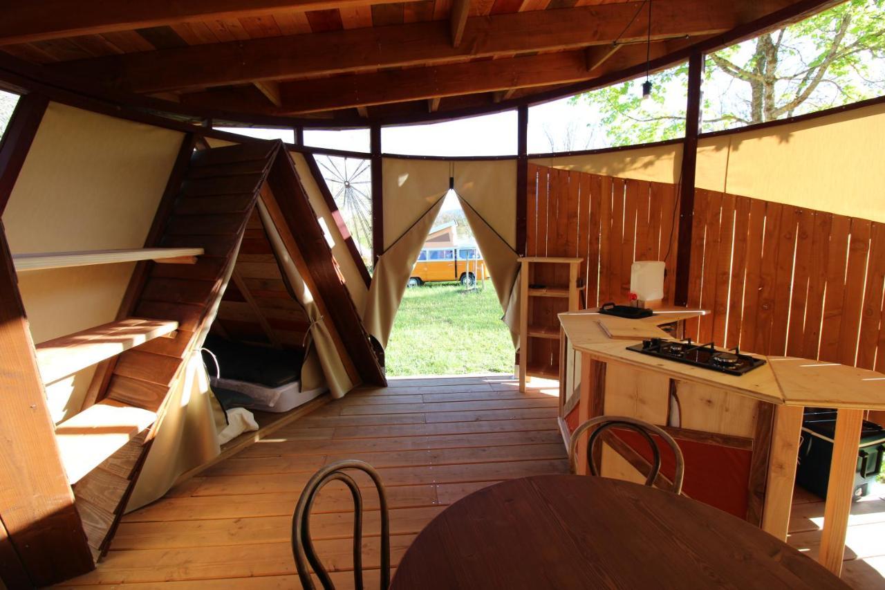 Habitat Createur - Hebergements Insolites Au Camping Municipal "Les Ecureuils" Recoubeau-Jansac Εξωτερικό φωτογραφία