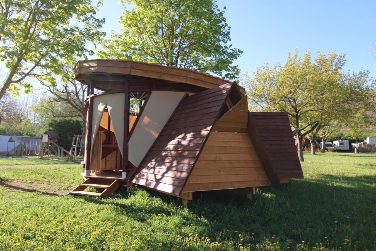 Habitat Createur - Hebergements Insolites Au Camping Municipal "Les Ecureuils" Recoubeau-Jansac Εξωτερικό φωτογραφία
