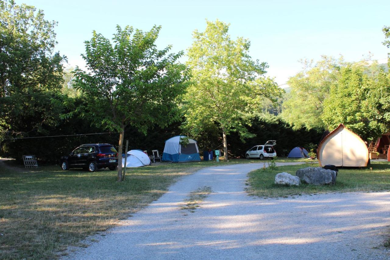 Habitat Createur - Hebergements Insolites Au Camping Municipal "Les Ecureuils" Recoubeau-Jansac Εξωτερικό φωτογραφία